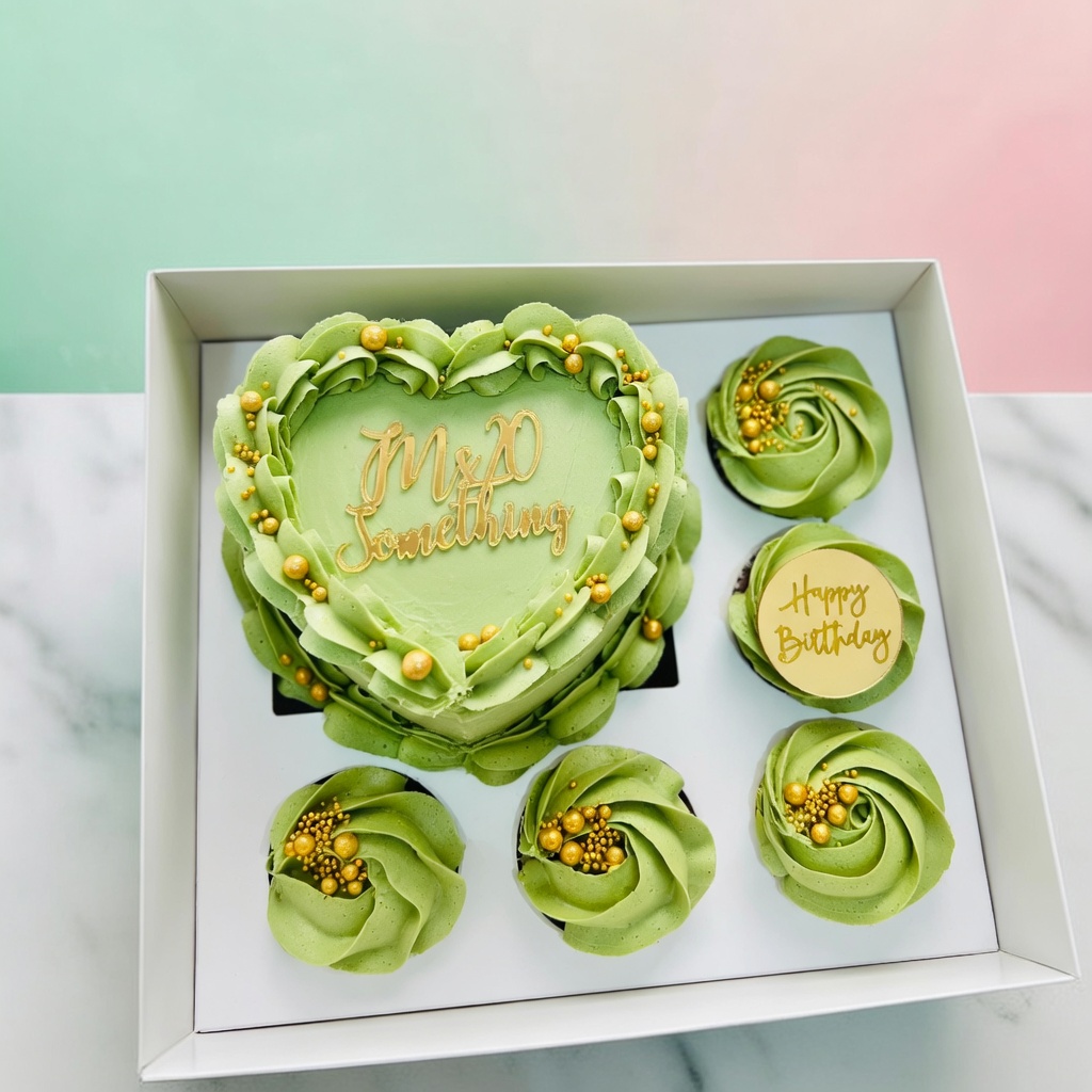 Green Heart Cupcake Set